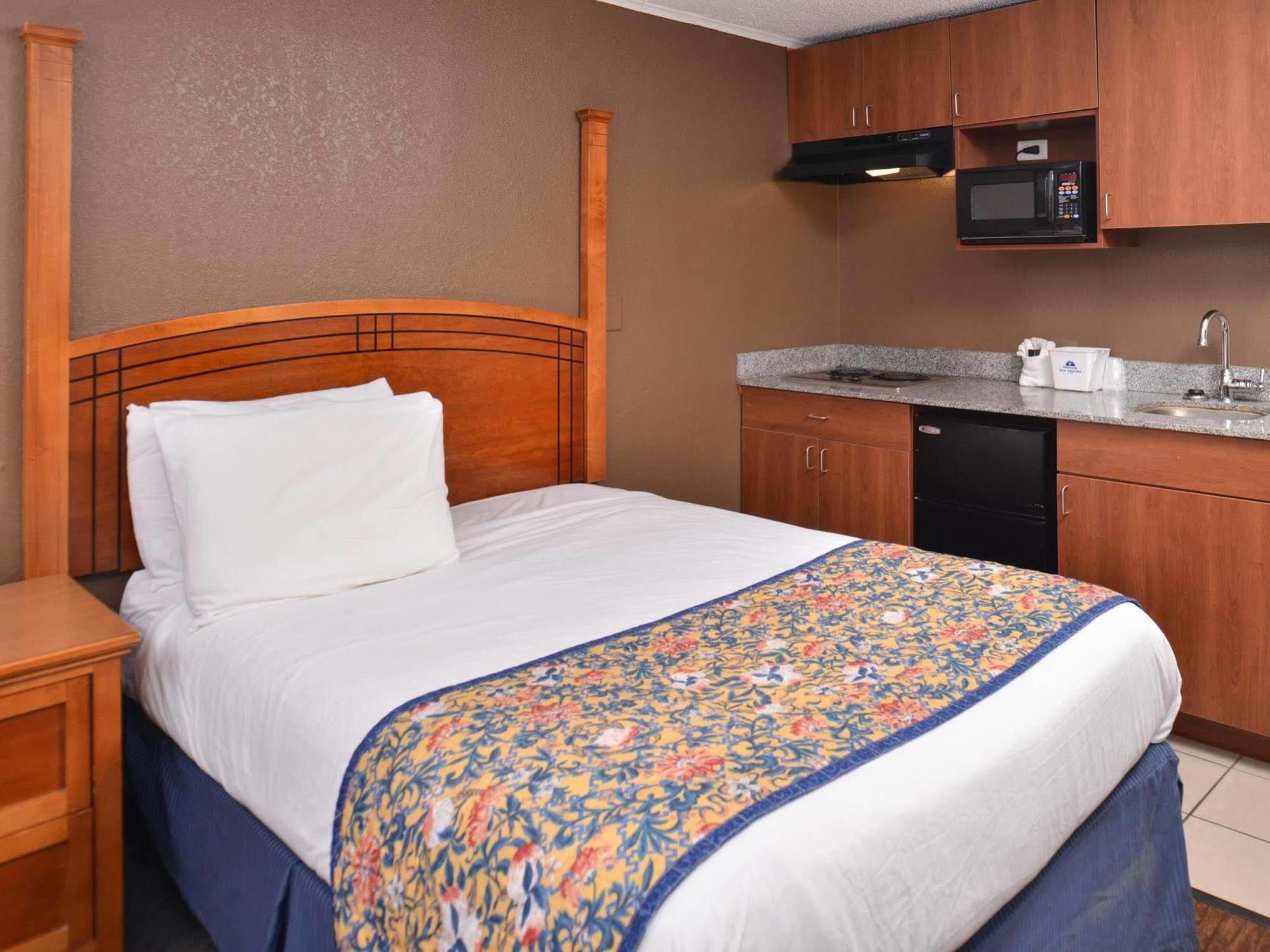 Americas Best Value Inn & Suites Джексон Екстер'єр фото