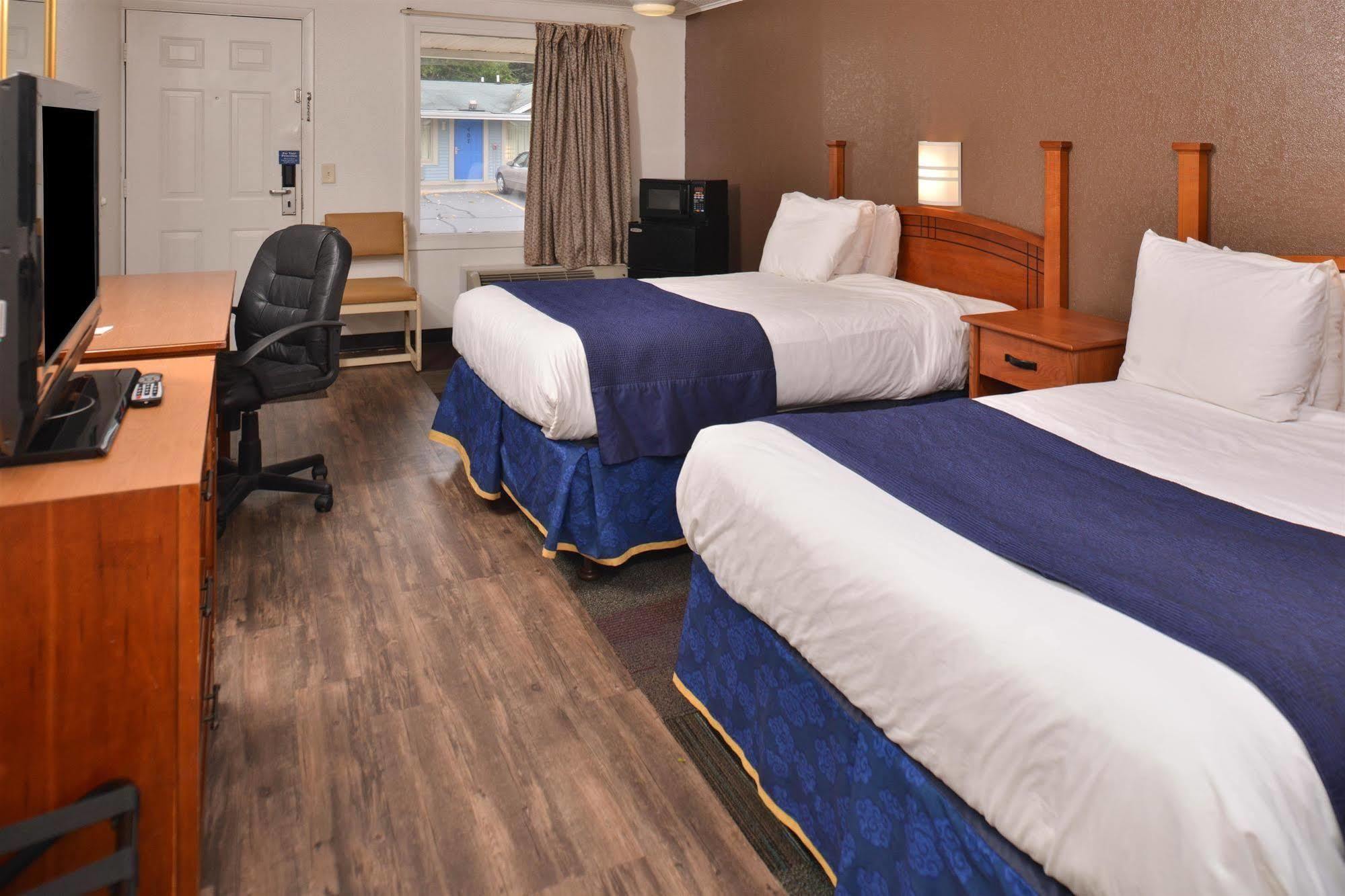 Americas Best Value Inn & Suites Джексон Екстер'єр фото