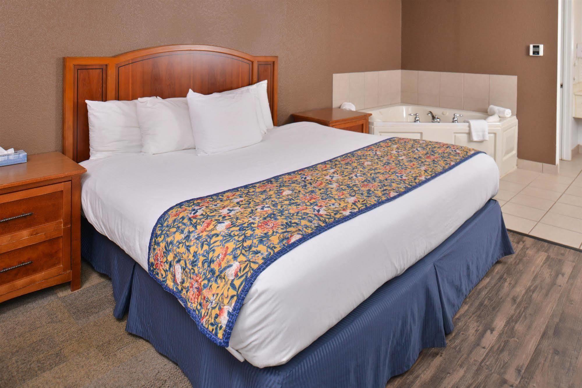 Americas Best Value Inn & Suites Джексон Екстер'єр фото